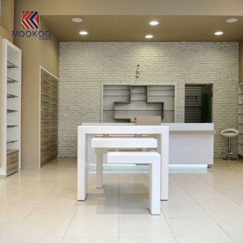 Ξύλινο φαρμακείο εσωτερική διακόσμηση